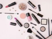 Νεσεσέρ: Βασικά προϊόντα που πρέπει να έχετε πάντα στις διακοπές σας νεσεσέρ