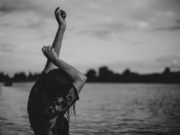 Έρευνα: Γιατί είμαστε πιο ελκυστικοί το καλοκαίρι; καλοκαίρι, έλξη