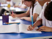Σχεδόν 10 εκατομμύρια παιδιά διατρέχουν σοβαρό κίνδυνο να μη γυρίσουν ποτέ στο σχολείο (ΜΚΟ) εκατομμύρια παιδιά