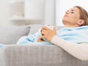 Το παλαιότερο κρυολόγημα λόγω άλλων κορονοϊών βοηθά το ανοσοποιητικό σύστημα να αναγνωρίζει και το νέο ιό