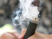 Τα χημικά των ηλεκτρονικών τσιγάρων αναμιγνύονται σχηματίζοντας νέες τοξικές ουσίες