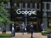 Google: Περιοριστικά μέτρα σε χρήστες του YouTube κάτω των 18 ετών Google