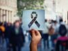6 μικρές ιστορίες από ανθρώπους που προσβλήθηκαν από AIDS 6 μικρές ιστορίες από ανθρώπους που προσβλήθηκαν από AIDS