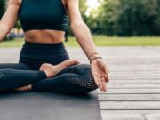 Η γιόγκα βοηθάει τους μισούς ενήλικες να μειώσουν το άγχος τους