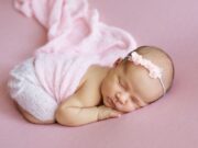 Ο ΠOY παροτρύνει τους υγειονομικούς να επιτρέπουν την επαφή των νεογέννητων με τις μητέρες τους επαφή των νεογέννητων με τις μητέρες τους