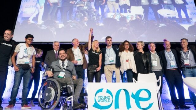 Ο οίκος Prada δεσμεύεται να βελτιώσει τη συμπερίληψη για τα άτομα με αναπηρίες