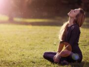 Έρευνα: Οι ηλιόλουστες περιοχές έχουν λιγότερους θανάτους από Covid-19 Έρευνα: Οι ηλιόλουστες περιοχές έχουν λιγότερους θανάτους από Covid-19