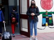 Ερωτήσεις και απαντήσεις για την επαναλειτουργία, από αύριο, των νηπιαγωγείων, δημοτικών και γυμνασίων Ερωτήσεις και απαντήσεις για την επαναλειτουργία από αύριο των νηπιαγωγείων, δημοτικών και γυμνασίων