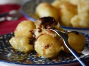 Γεμιστοί λουκουμάδες με σοκολάτα Γεμιστοί λουκουμάδες με σοκολάτα