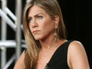 Η Τζένιφερ Άνιστον εισέρχεται στον χώρο της ομορφιάς Η Τζένιφερ Άνιστον εισέρχεται στον χώρο της ομορφιάς