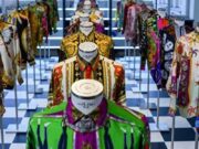 «Gianni Versace Retrospective» στο Μουσείο Groninger στην Ολλανδία «Gianni Versace Retrospective» στο Μουσείο Groninger στην Ολλανδία