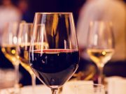 Έρευνα: μικρότερος ο κίνδυνος διαβήτη για όσους πίνουν κρασί με το φαγητό τους κίνδυνος διαβήτη