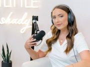 Η κόρη του Eminem, Χέιλι Τζέιντ Μάδερς, παρουσιάζει νέο podcast Η κόρη του Eminem Χέιλι Τζέιντ Μάδερς παρουσιάζει νέο podcast