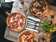 Το φαγητό συχνά το βράδυ αυξάνει την πιθανότητα κατάθλιψης και άγχους