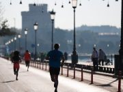 Μοναδικά συναισθήματα στον επετειακό 10ο Διεθνή Νυχτερινό Ημιμαραθώνιο Θεσσαλονίκης