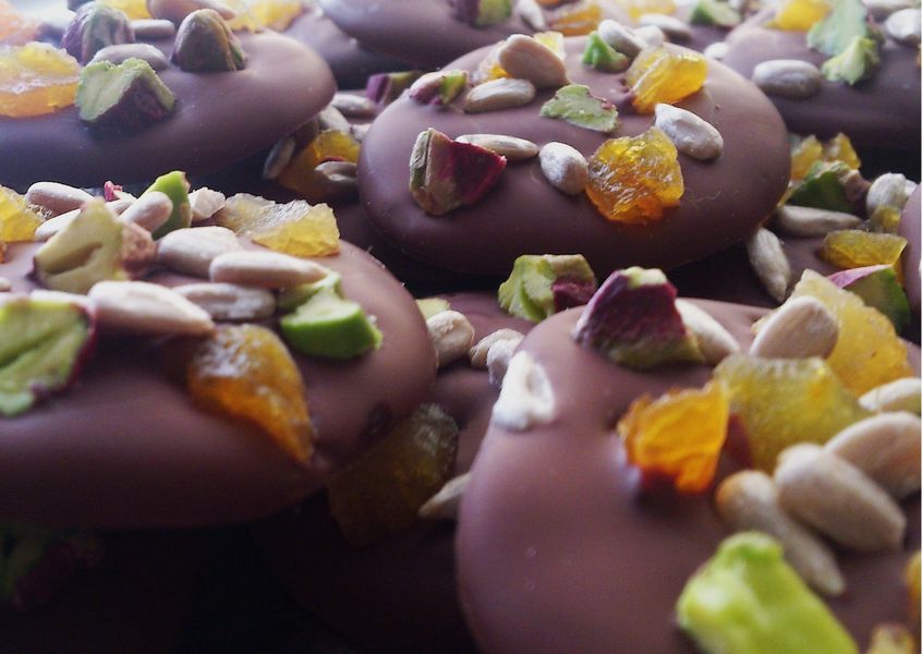 Mendiants: σοκολατάκια με ξηρούς καρπούς & αποξηραμένα φρούτα
