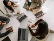 Quiet Quitting vs Quiet Thriving: η νέα νοοτροπία γύρω από την επιτυχία quiet thriving