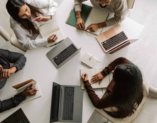 Quiet Quitting vs Quiet Thriving: η νέα νοοτροπία γύρω από την επιτυχία quiet thriving